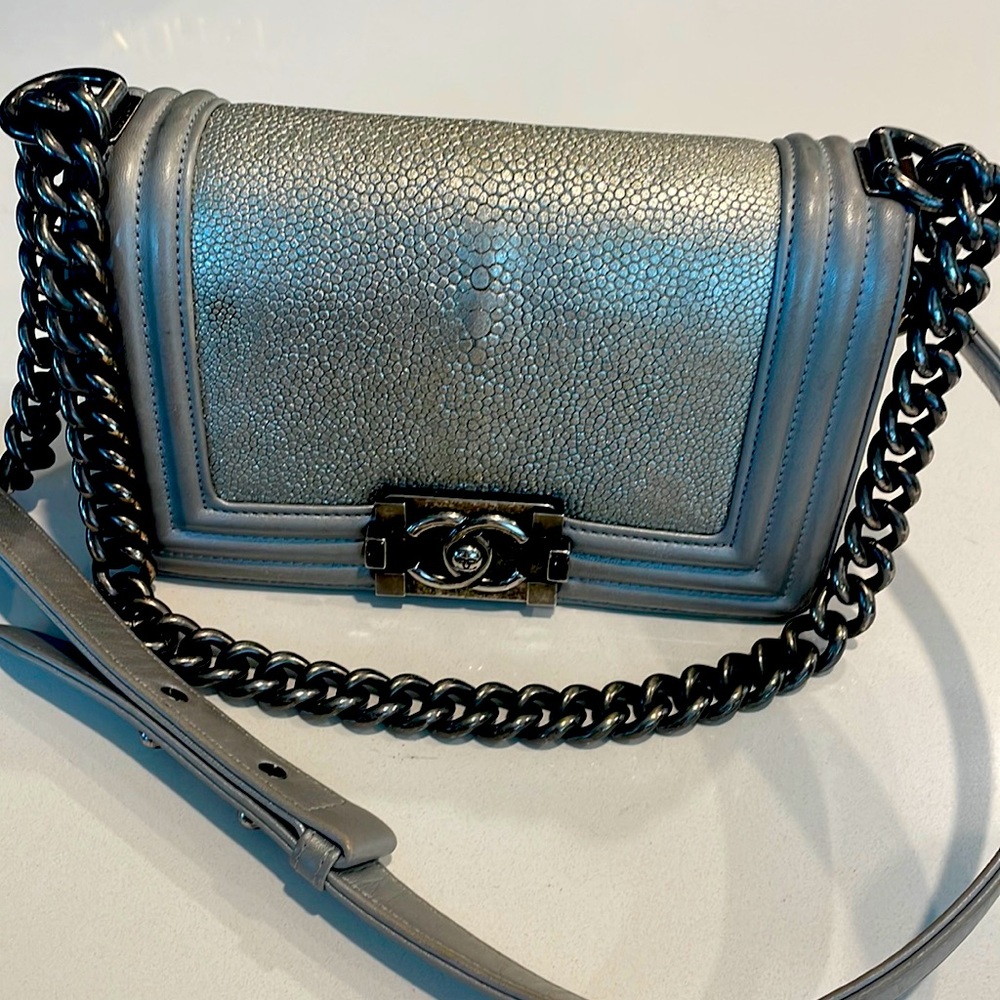 Chanel stingray boy bag
